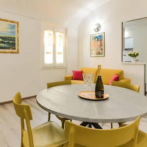 https://magnolia-machin-57-alghero.hotelsalgherosardinia.com